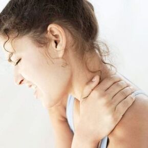 Těžká bolest při osteochondroze krční páteře